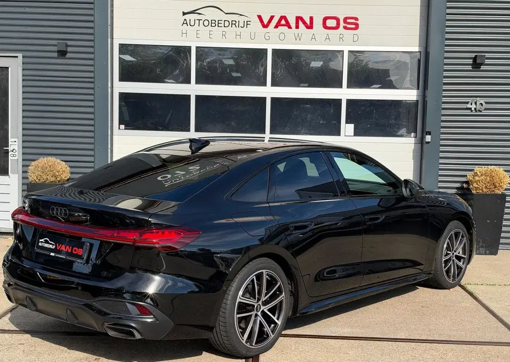 Audi A5 2.0 TFSI S edition l Panol360lS-Linel uit 2025, foto 6