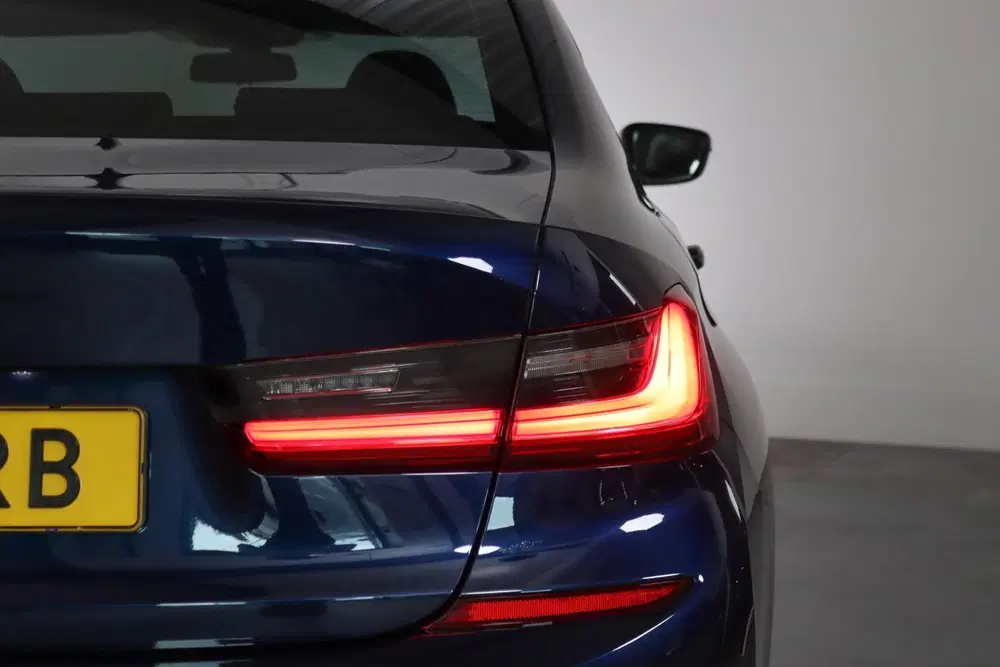 BMW 3-serie 330e M-sport uit 2019, foto 7