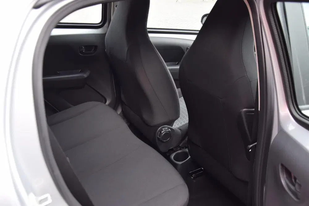 Peugeot 108 1.0 e-VTi Active uit 2021, foto 12