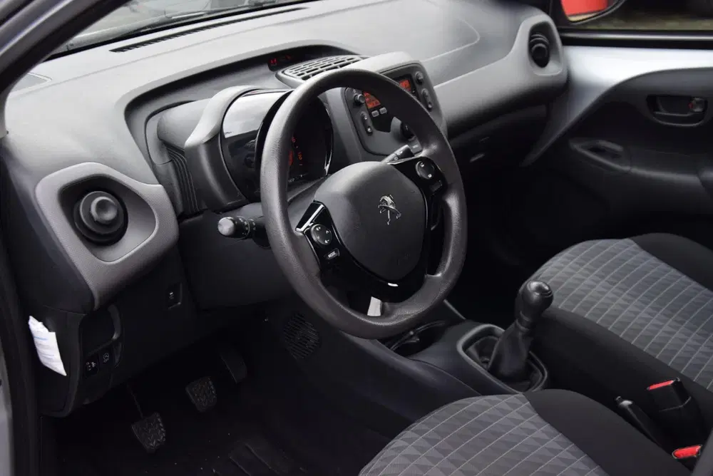 Peugeot 108 1.0 e-VTi Active uit 2021, foto 7