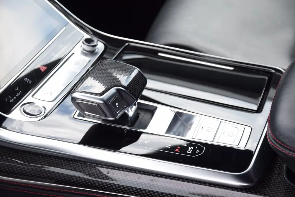 Audi Q8 55 TFSI e quattro Pro Line S ABT Carbon S uit 2022, foto 12