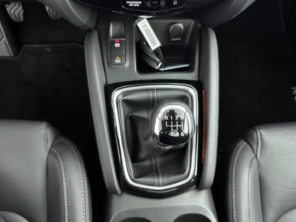 Nissan Qashqai 1.3 DIG-T Premium Edition 140PK uit 2021, foto 14