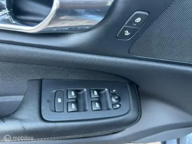 Volvo V60 2.0 D3 * AUTOMAAT * NAVIGATIE * ELECTRISCH uit 2019, foto 15