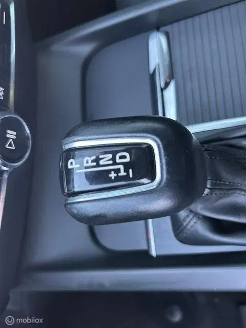Volvo V60 2.0 D3 * AUTOMAAT * NAVIGATIE * ELECTRISCH uit 2019, foto 5