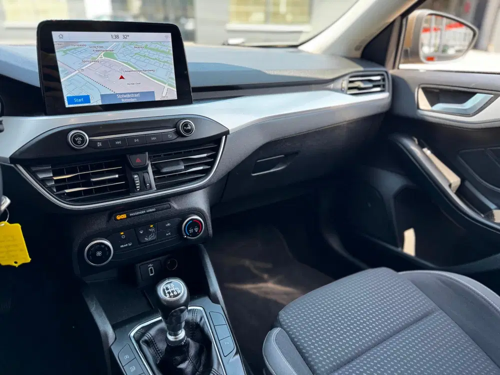 Ford Focus 1.0 EcoBoost Active Business Navigatie Led uit 2019, foto 6