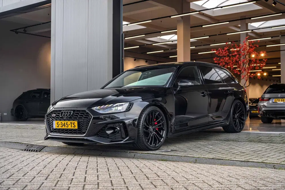 Audi A4 Audi RS4 Avant 2.9 TFSI 450PK uit 2021, foto 2
