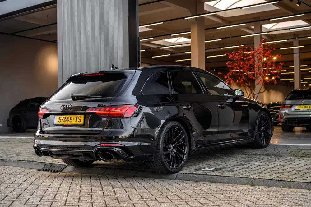 Audi A4 Audi RS4 Avant 2.9 TFSI 450PK uit 2021, foto 8