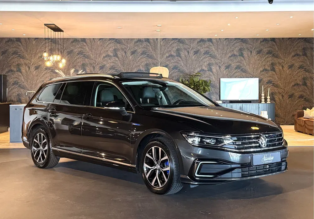 Volkswagen Passat 1.4 TSI GTE I Pano I Leder I Camer uit 2020, foto 7