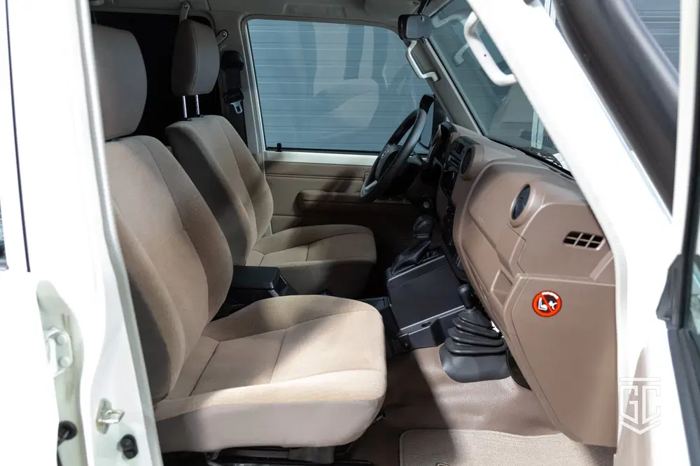 Toyota Land Cruiser GDJ79 Double Cab E A uit 2024, foto 7