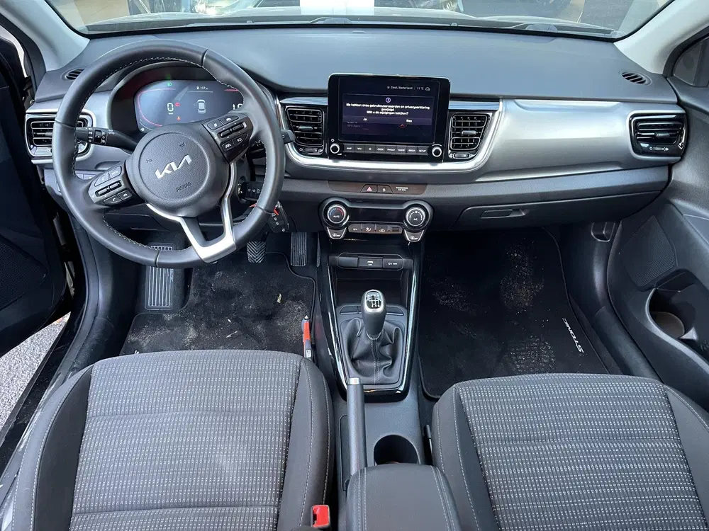 Kia Stonic 1.0 T-GDi MHEV DynamicLine Achteruitrijcam uit 2024, foto 9