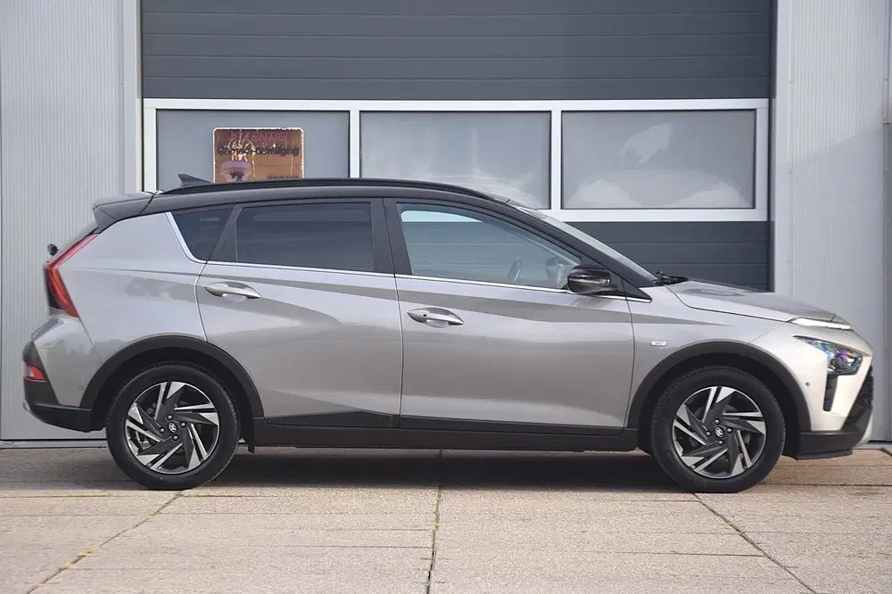 Hyundai BAYON 1.0 T-GDI Premium Sky SCHUIFKANTELDAK uit 2022, foto 4