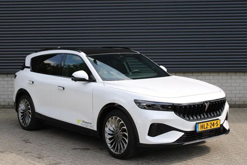Voyah Free BEV 106 KWH Flagship Edition 4WD 490pk I L uit 2025, foto 3