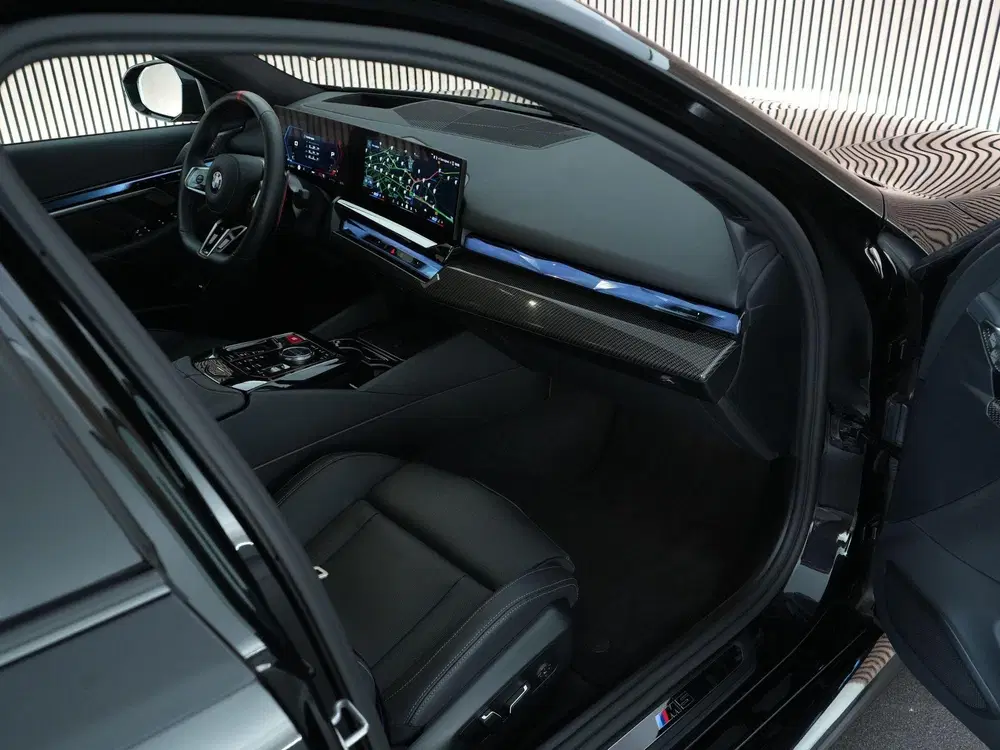 BMW M5 uit 2025, foto 3