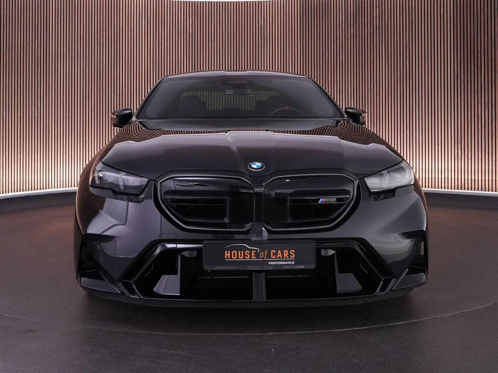 BMW M5 uit 2025, foto 6