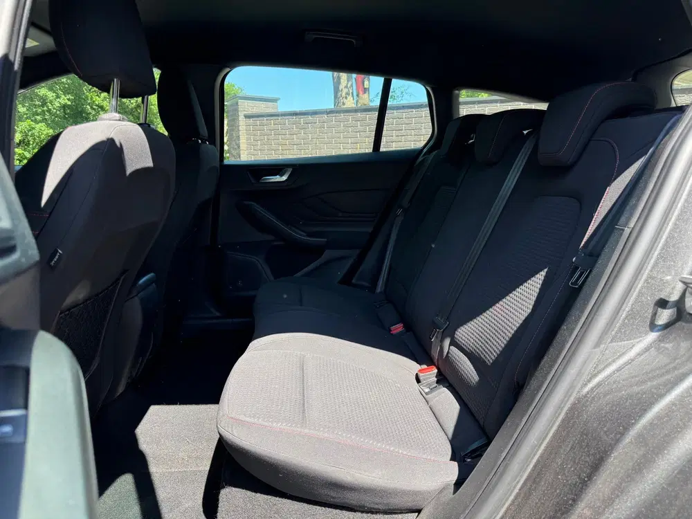 Ford Focus 1.0 125PK ST Line Business Navigatie Cruis uit 2019, foto 15