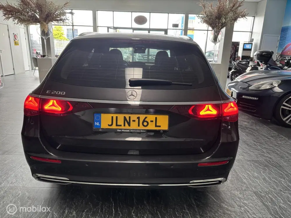 Mercedes-Benz E-Klasse Mercedes E-klasse Estate 200T 16dkm pano d uit 2024, foto 6
