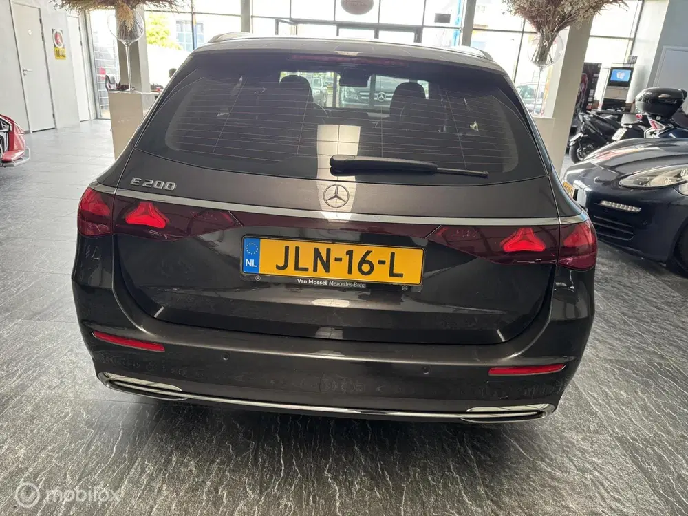 Mercedes-Benz E-Klasse Mercedes E-klasse Estate 200T 16dkm pano d uit 2024, foto 7