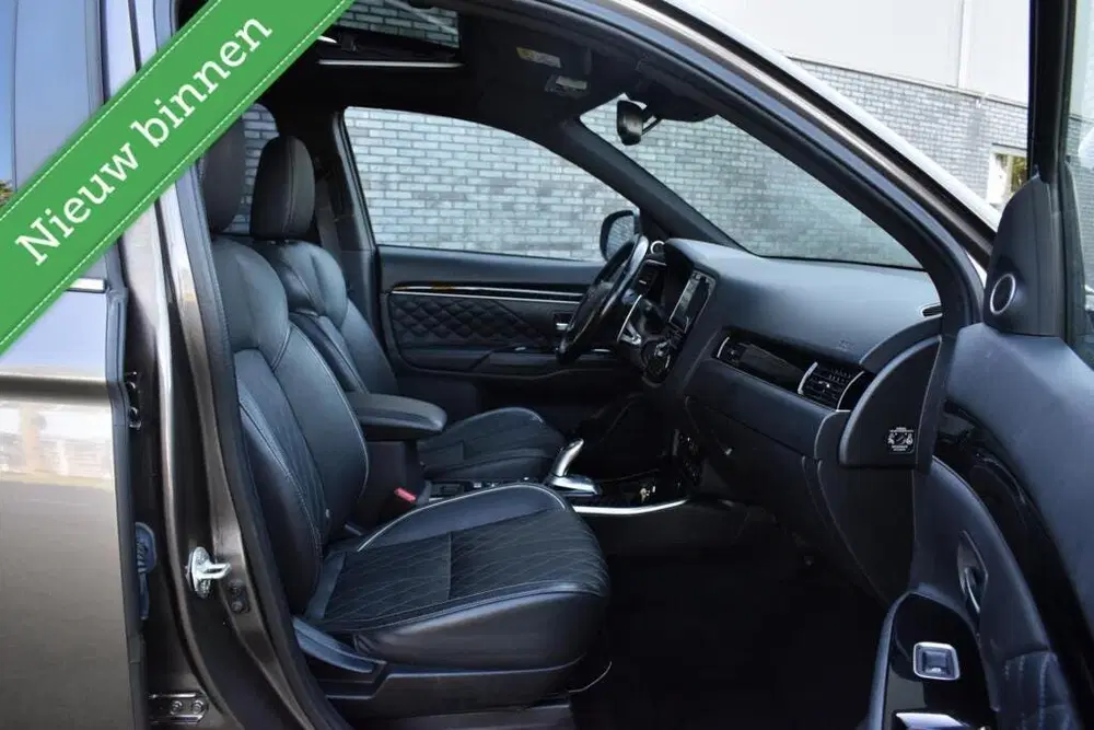 Mitsubishi Outlander 2.4 PHEV Diamand Edition LEDER VOL 360 uit 2019, foto 10