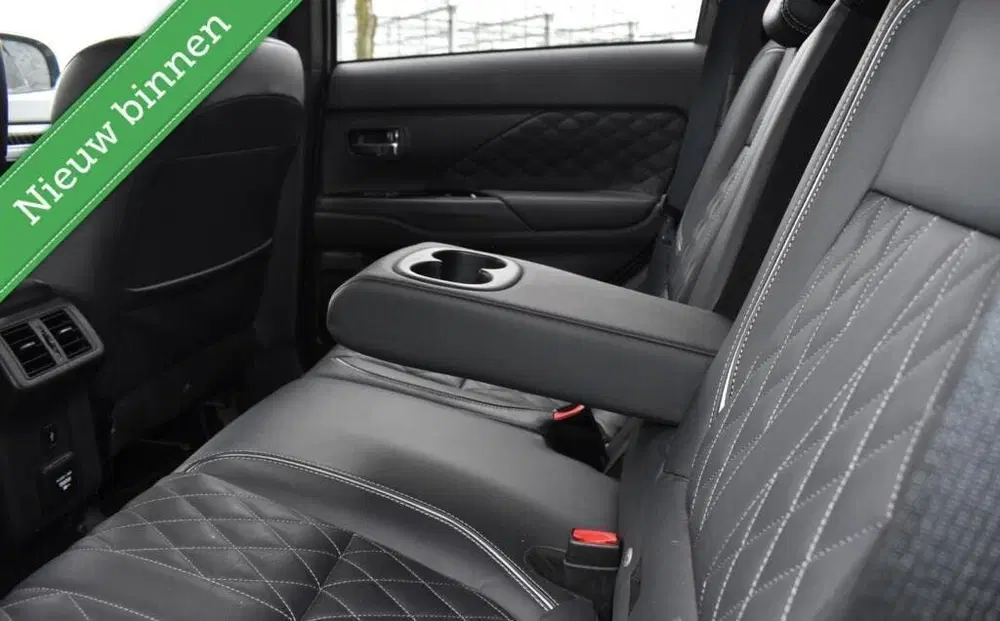 Mitsubishi Outlander 2.4 PHEV Diamand Edition LEDER VOL 360 uit 2019, foto 12