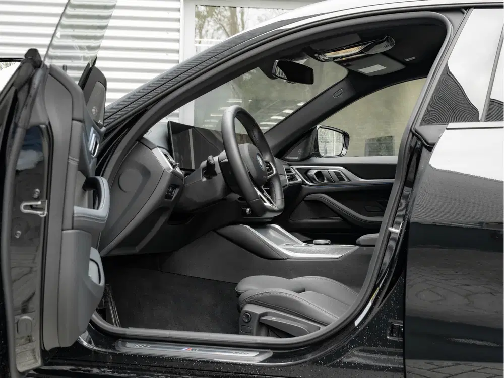 BMW i4 eDrive40 M Sport Pro uit 2025, foto 15