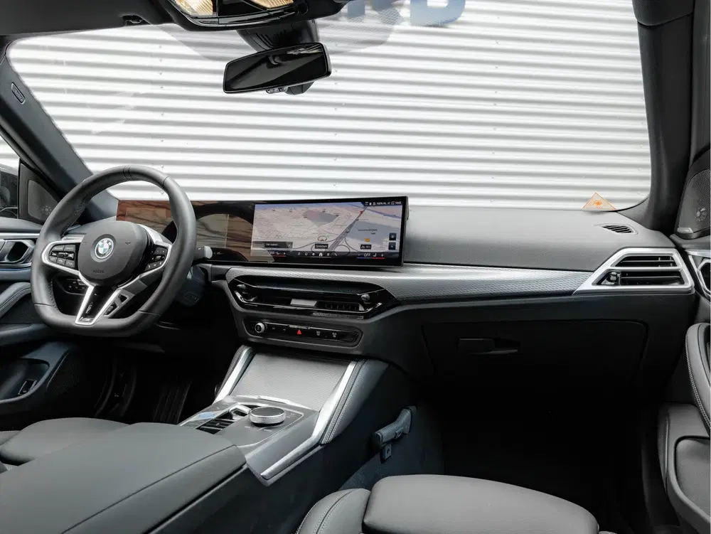 BMW i4 eDrive40 M Sport Pro uit 2025, foto 3