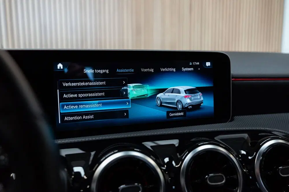 Mercedes-Benz A-Klasse AMG 45 4MATIC+ uit 2020, foto 12