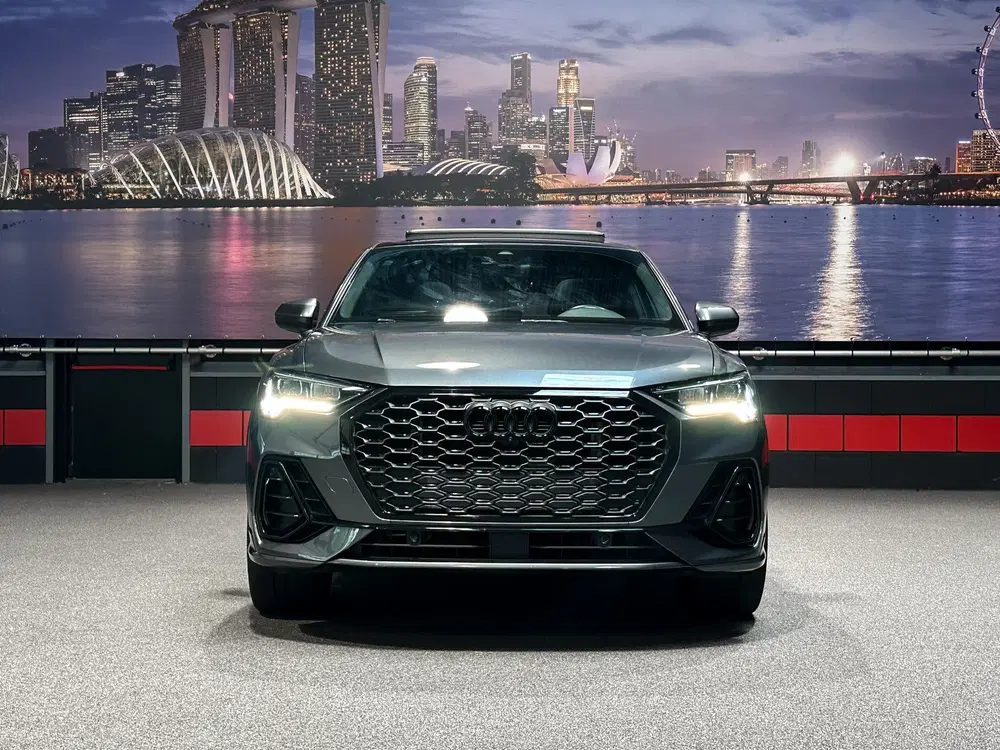 Audi Q3 35 TFSI 3x S-Line Trekhaak uit 2023, foto 2