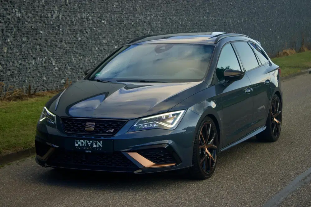 SEAT Leon CUPRA R ST 300 uit 2020