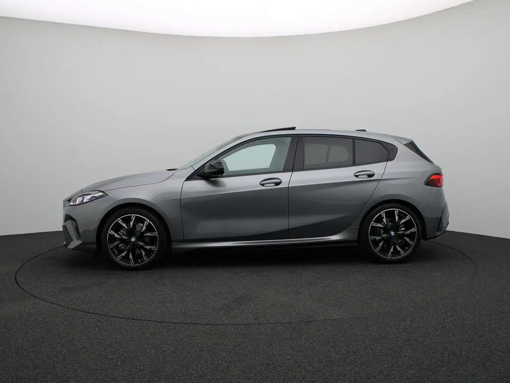 BMW 1-serie 120 M Sportpakket uit 2026, foto 4