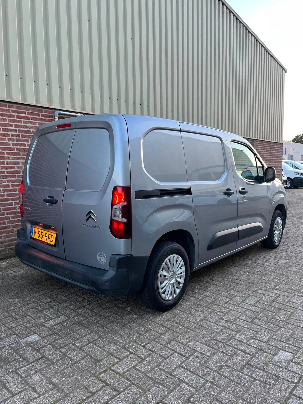 Citroën Berlingo Citroen BERLINGO 1.2 PureTech Control AIRC uit 2019, foto 2