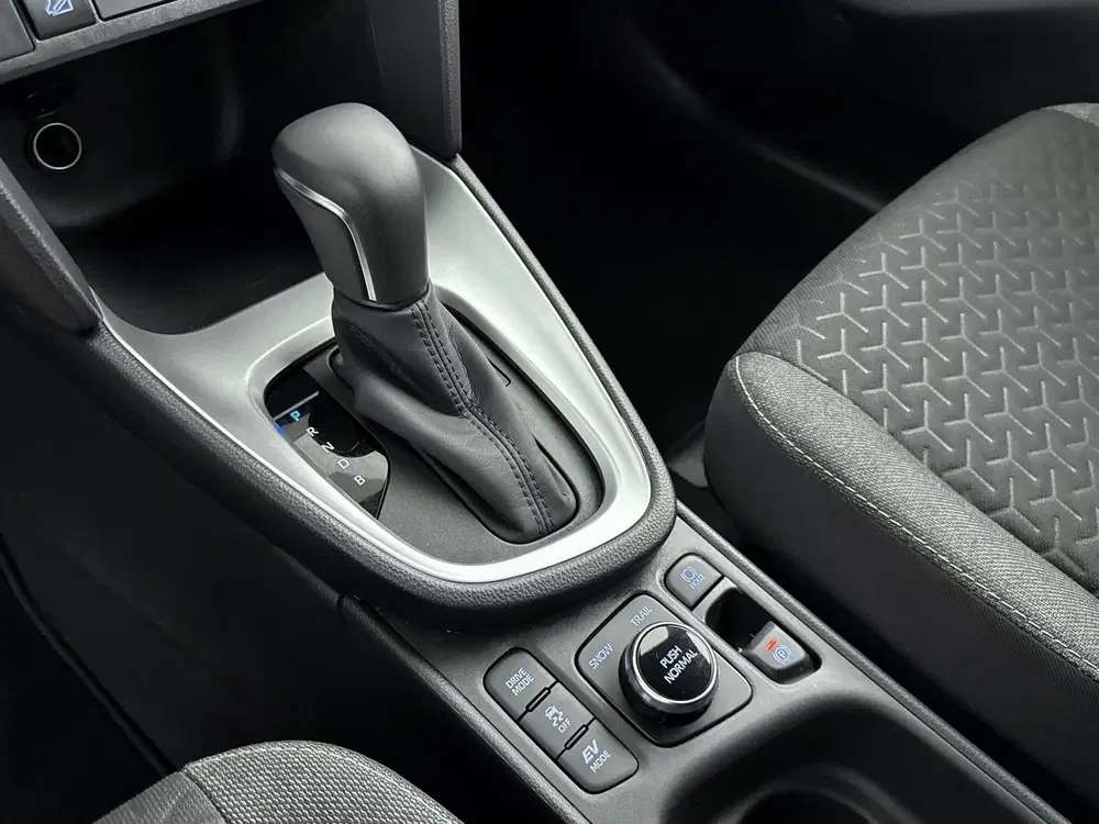 Toyota Yaris Cross AWD 1.5 Hybrid Dynamic Limited uit 2024, foto 11