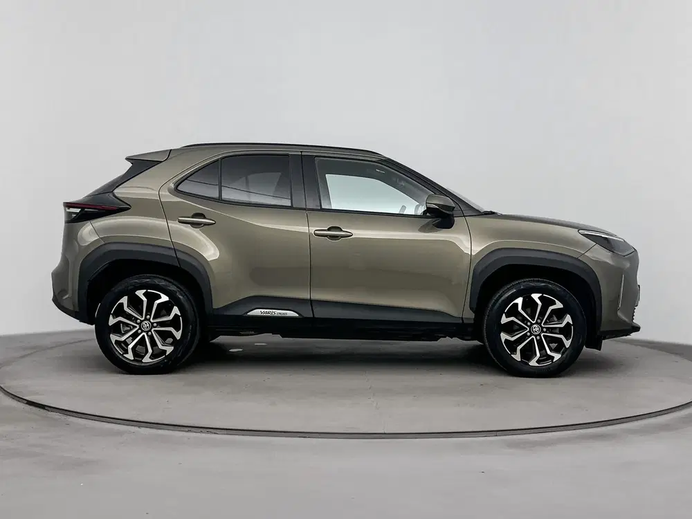Toyota Yaris Cross AWD 1.5 Hybrid Dynamic Limited uit 2024, foto 12