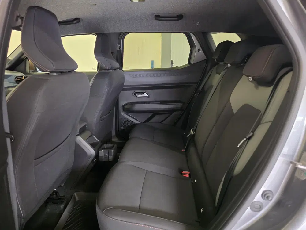 Dacia Duster 1.6 Hybrid 140 Extreme uit 2024, foto 12