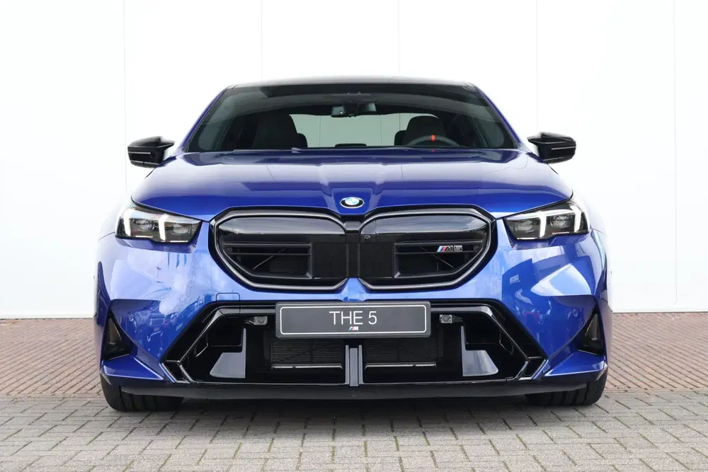 BMW M5 Sedan uit 2026, foto 2