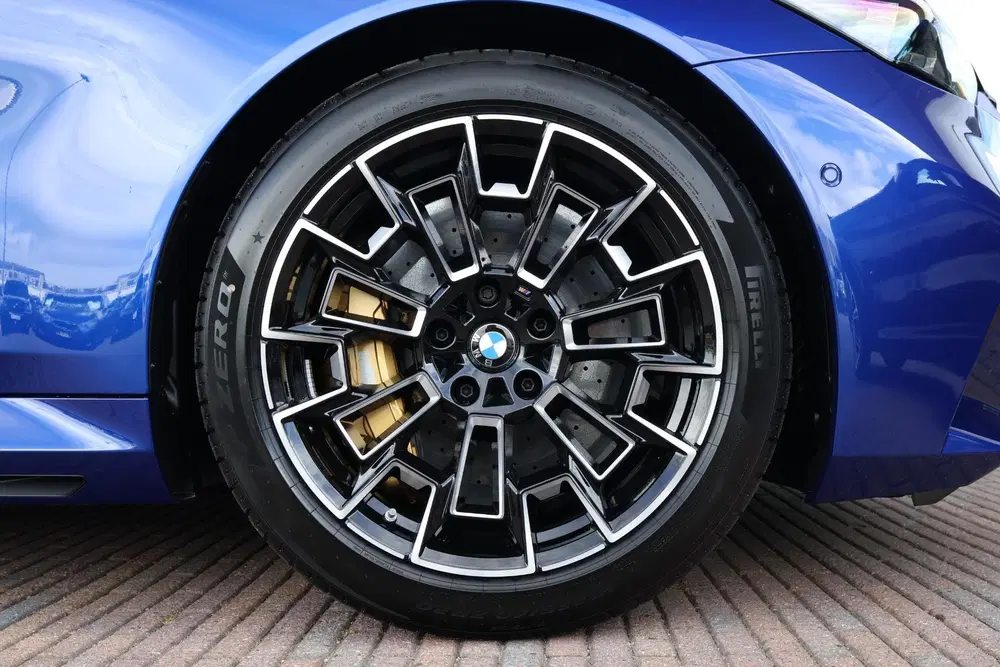 BMW M5 Sedan uit 2026, foto 6