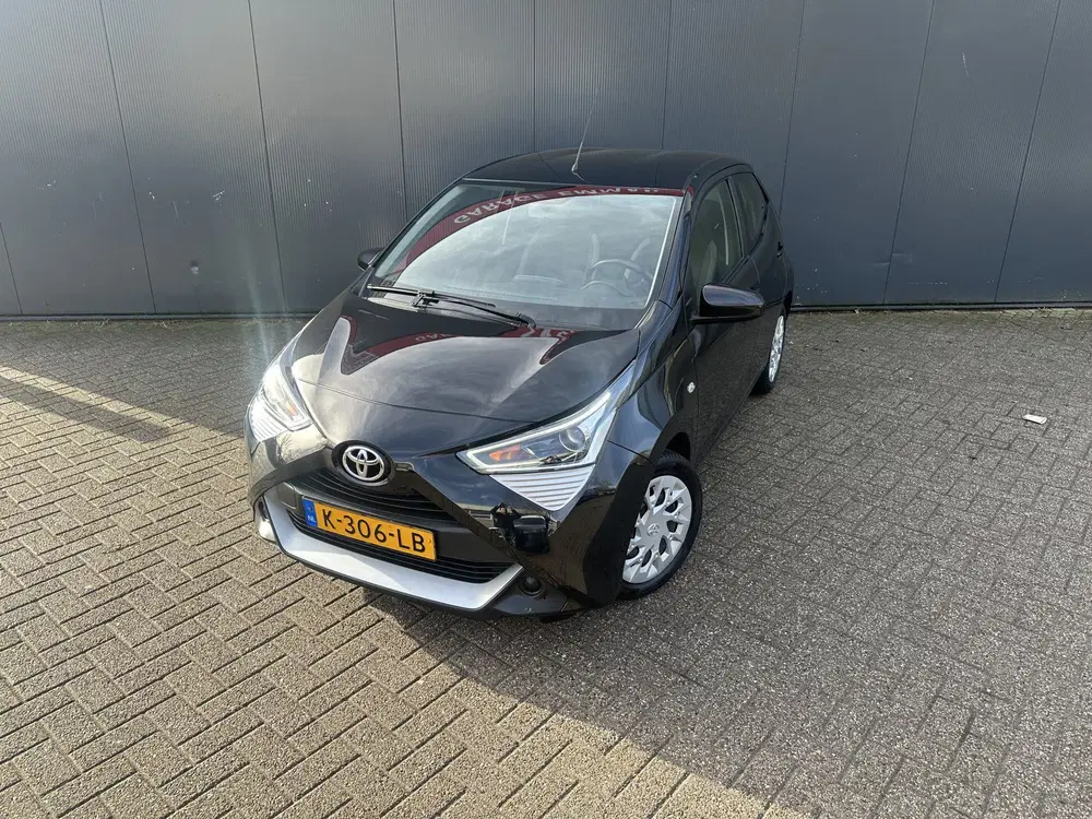 Toyota Aygo 1.0 VVT-i x-play uit 2021, foto 3