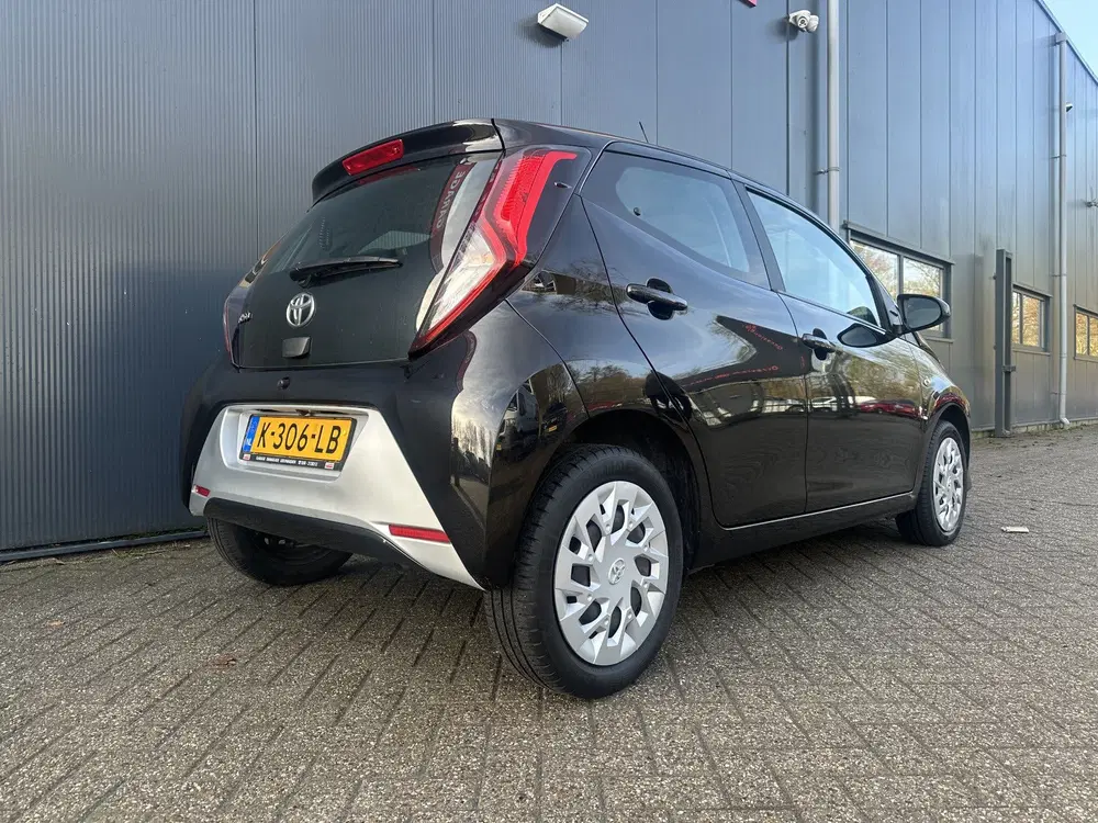 Toyota Aygo 1.0 VVT-i x-play uit 2021, foto 6