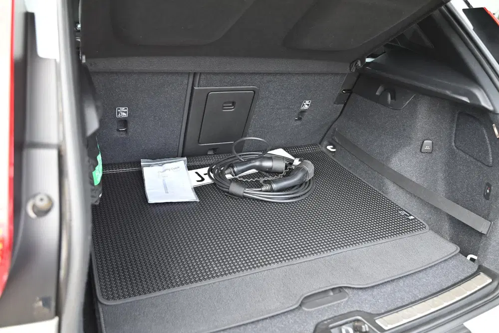 Volvo XC40 1.5 T5 Recharge R-Design SOH 84 uit 2020, foto 8