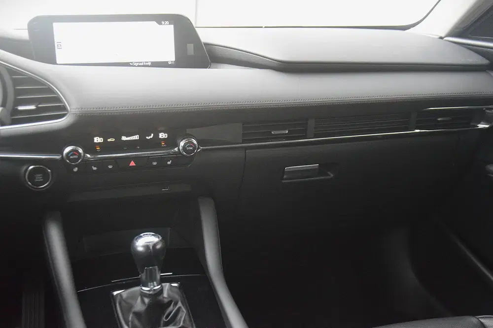 Mazda 3 2.0 e-SkyActiv-X M Hybrid 180 Luxury 360 C uit 2020, foto 13