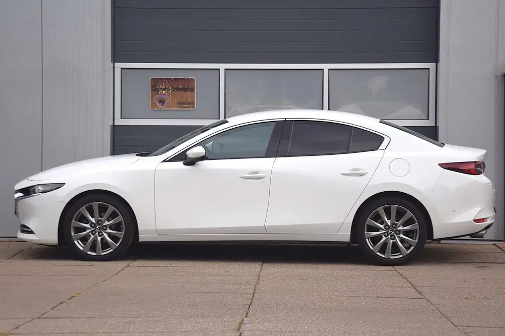 Mazda 3 2.0 e-SkyActiv-X M Hybrid 180 Luxury 360 C uit 2020, foto 5