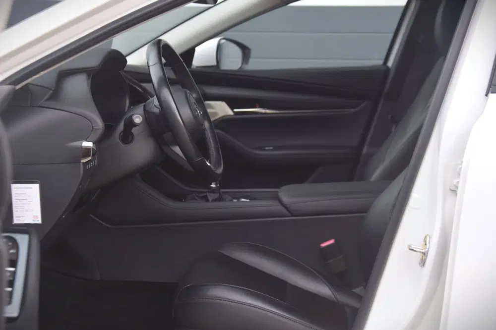 Mazda 3 2.0 e-SkyActiv-X M Hybrid 180 Luxury 360 C uit 2020, foto 8