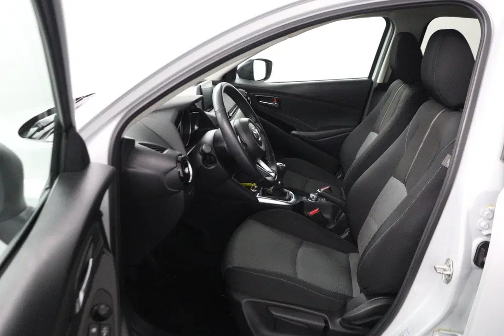 Mazda 2 1.5 Skyactiv-G GT-M uit 2019, foto 15