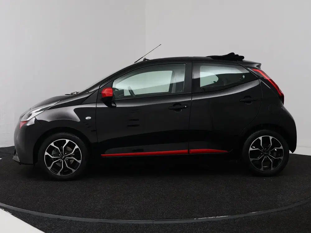 Toyota Aygo 1.0 VVT-i x-play uit 2022, foto 3