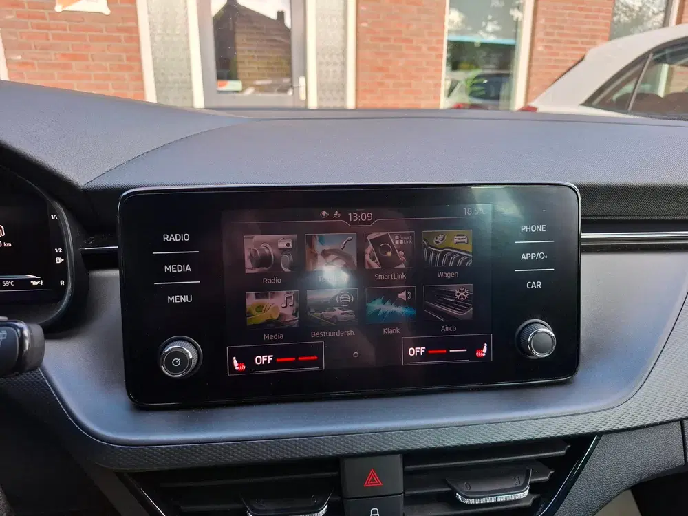 Skoda Kamiq 1.0 TSI Ambition. Stoelverwarming uit 2023, foto 15