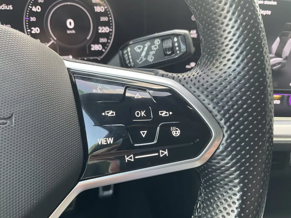 Volkswagen Touareg 3.0 TSI 4MOTION R 462PK PHEV Pano Elek.Tr uit 2020, foto 13
