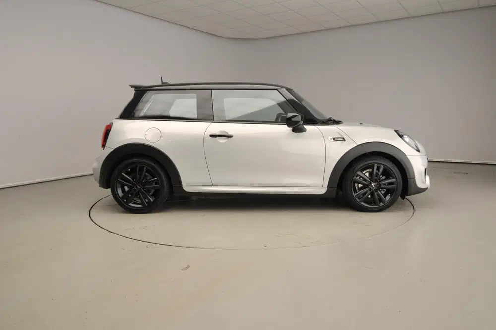 Mini Cooper Cooper JCW Pakket uit 2021, foto 4