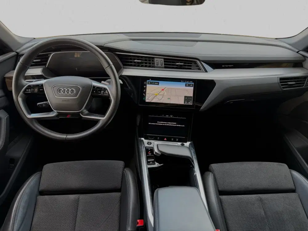 Audi e-tron 50 quattro S-Line edition (NL-auto uit 2020, foto 2