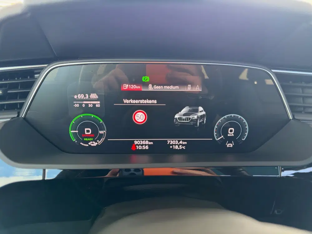 Audi e-tron 50 quattro S-Line edition (NL-auto uit 2020, foto 9