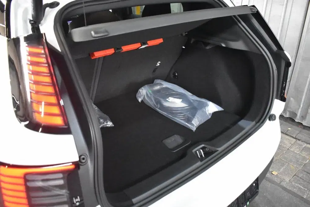 Volvo EX30 P5 Long Range 69kWh uit 2026, foto 13