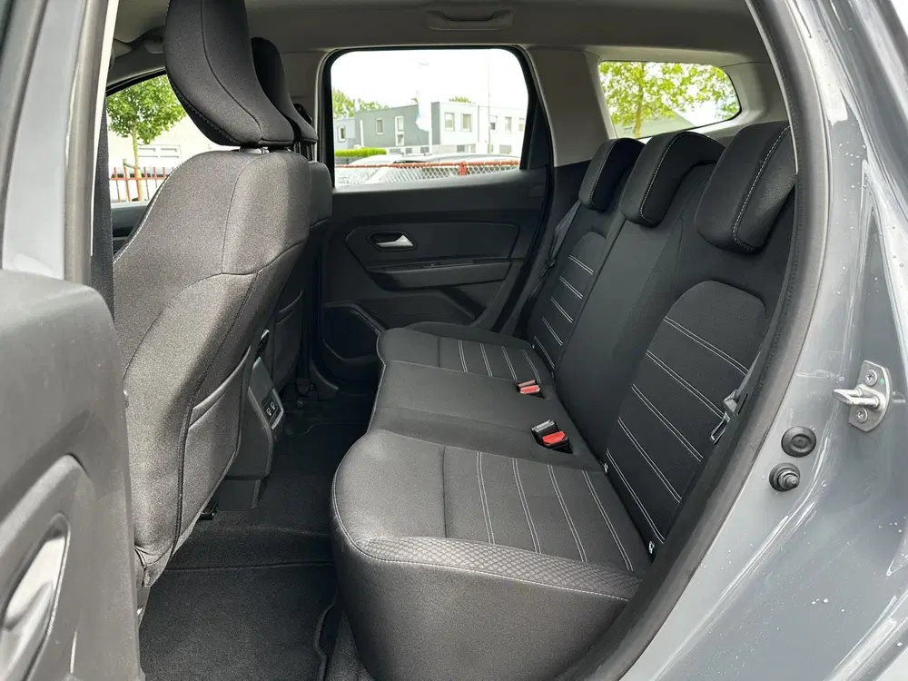 Dacia Duster 1.0 TCe 100 Bi-Fuel Essential Trekhaak uit 2024, foto 10